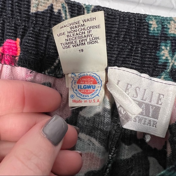 Vintage Leslie Fay Sportswear 90s Corduroy Floral A-line skirt Size 14 Unique - Picture 9 of 9